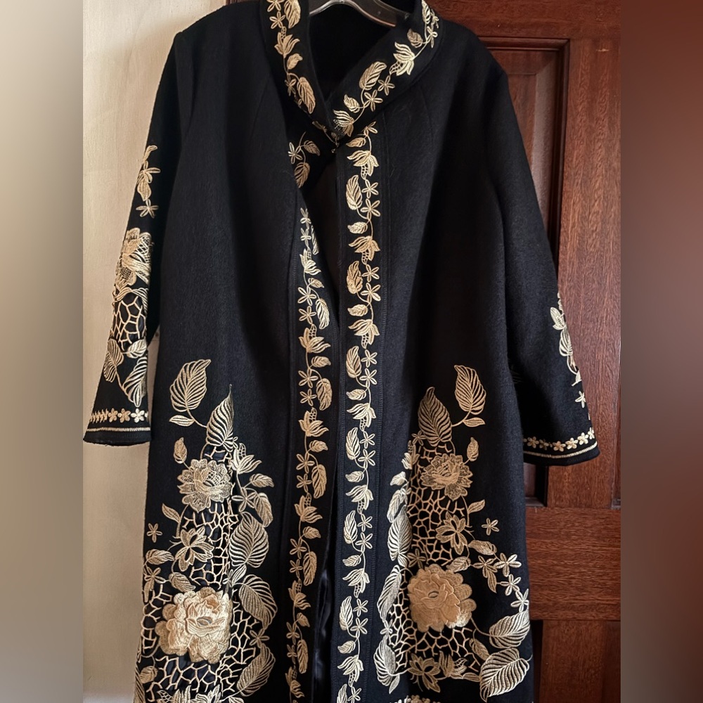 Black Embroidered Floral Duster Coat with Cream Detailing